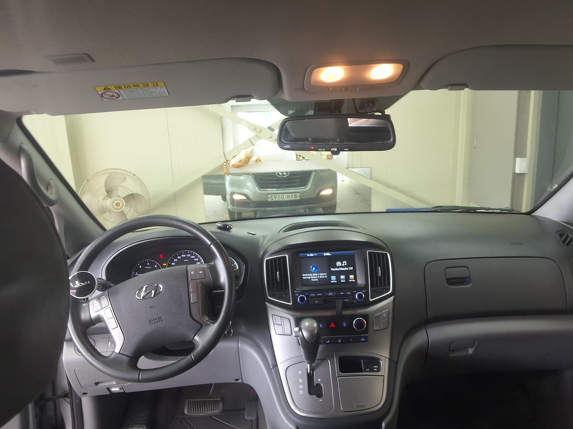 2019 - hyundai grand starex