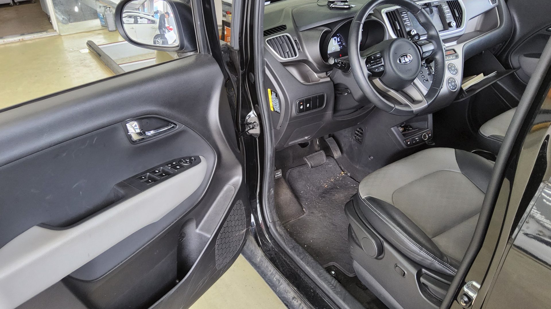 2018 - kia ray