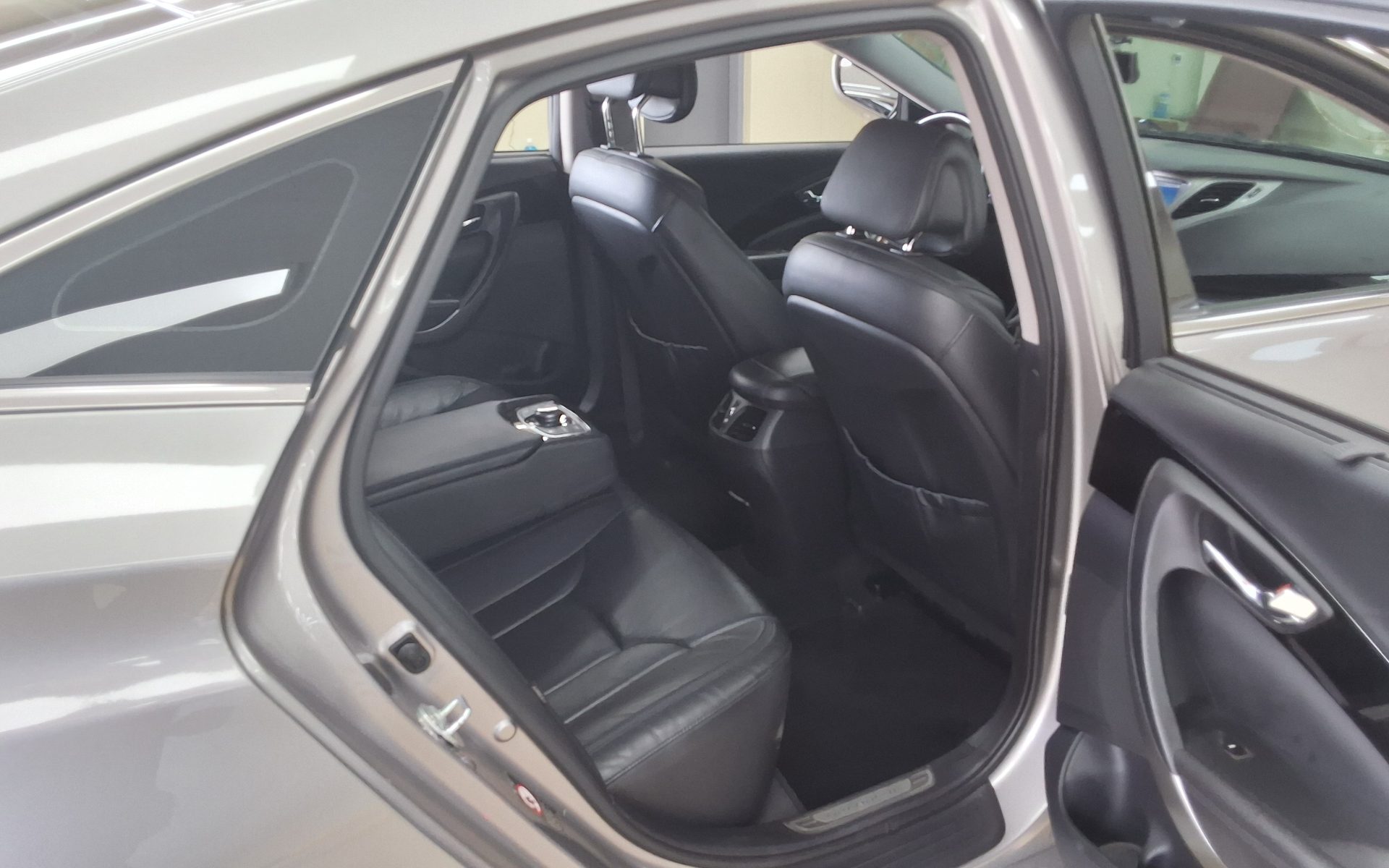 2014 - hyundai grandeur
