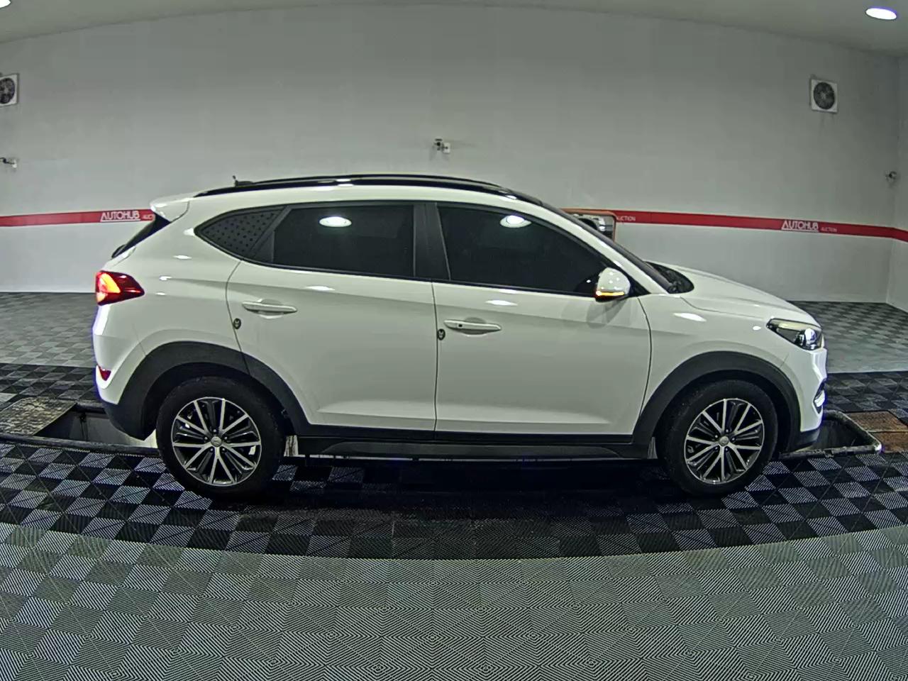 2016 - hyundai tucson