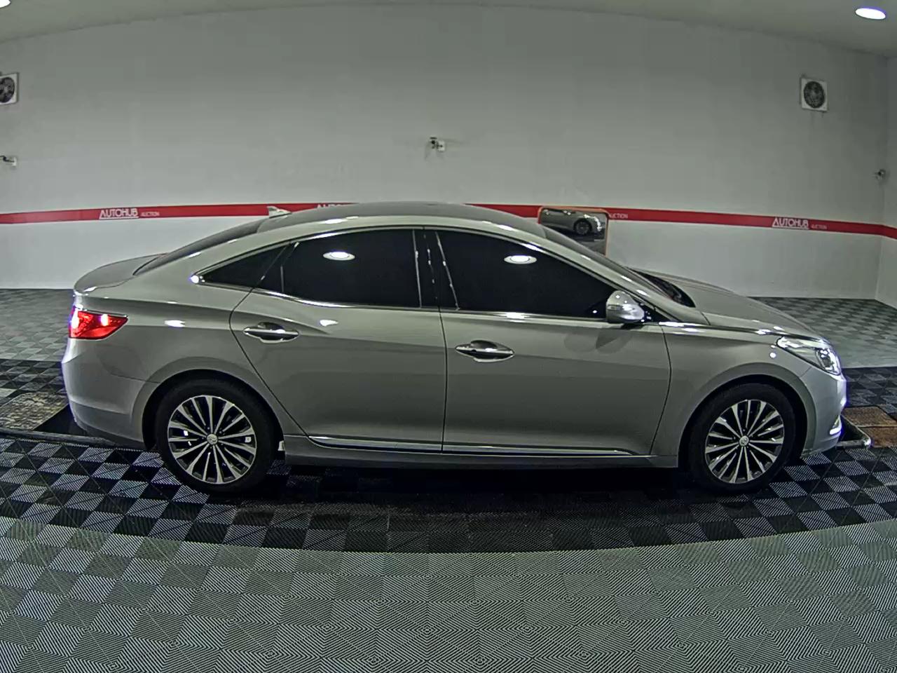 2014 - hyundai grandeur