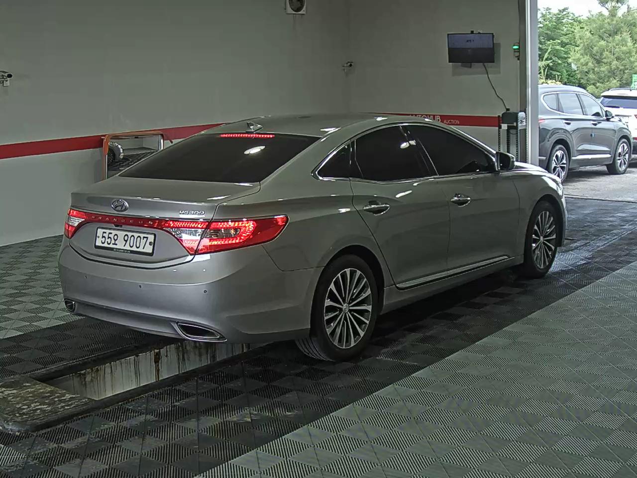 2014 - hyundai grandeur