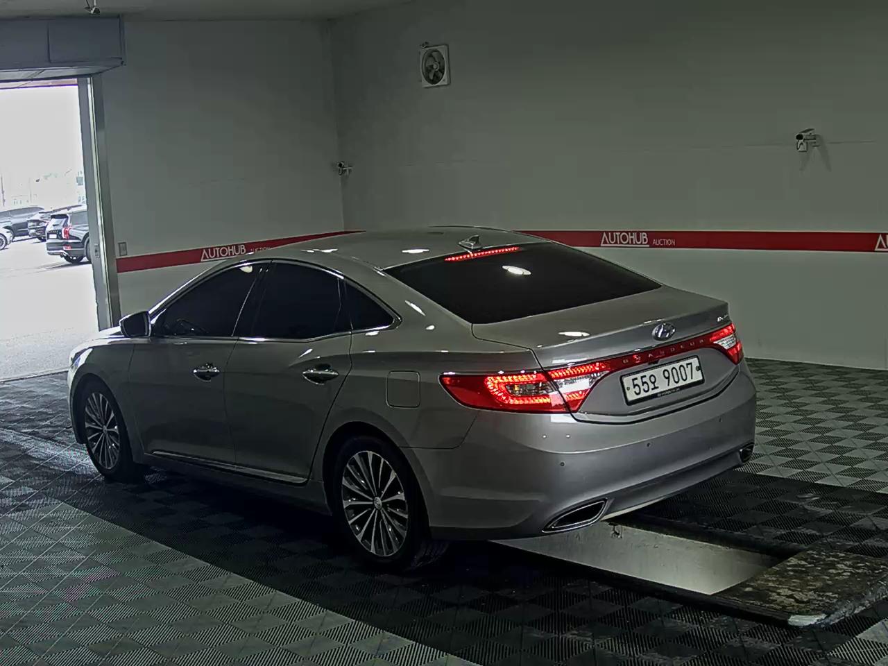 2014 - hyundai grandeur