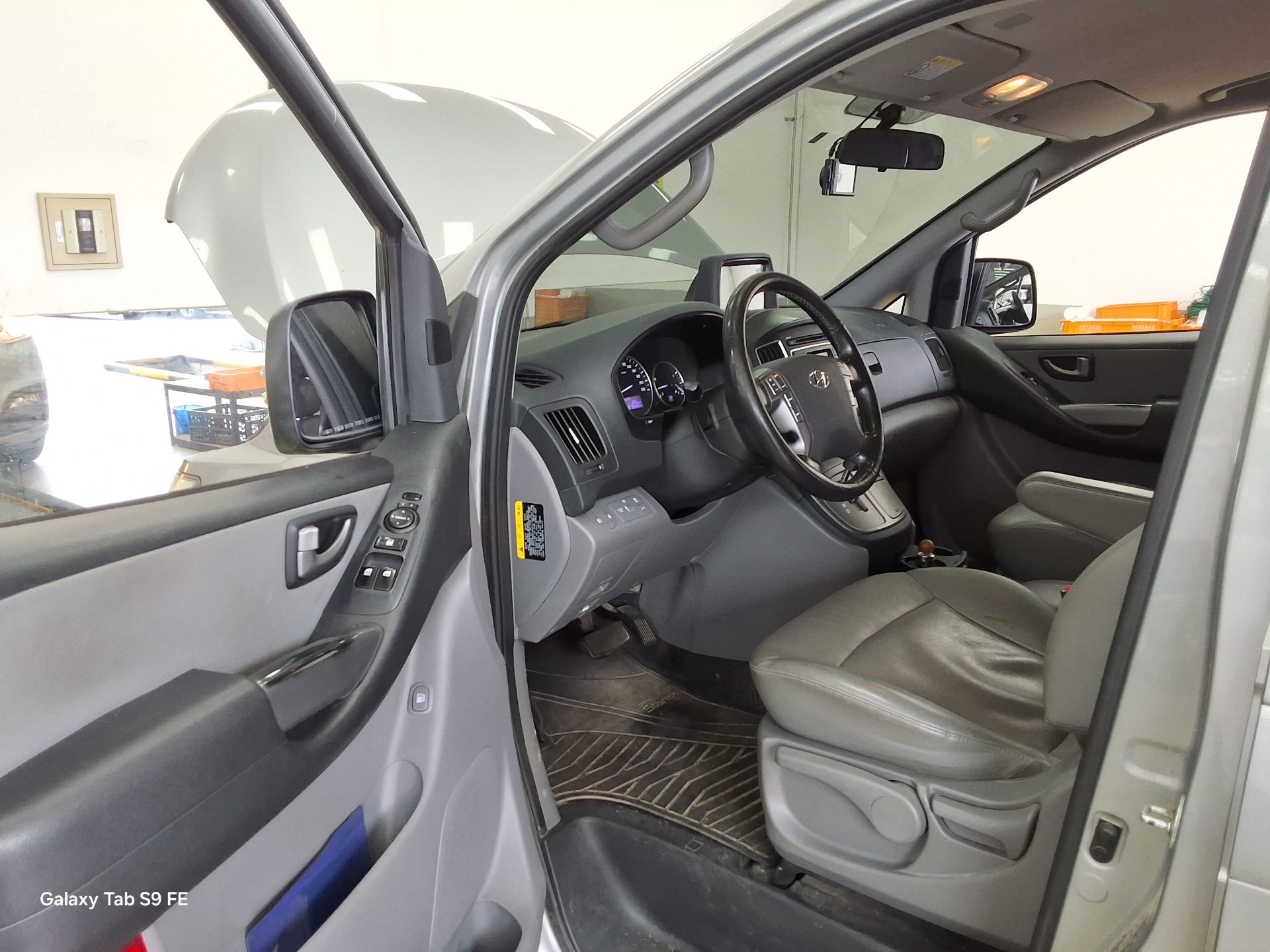 2019 - hyundai grand starex