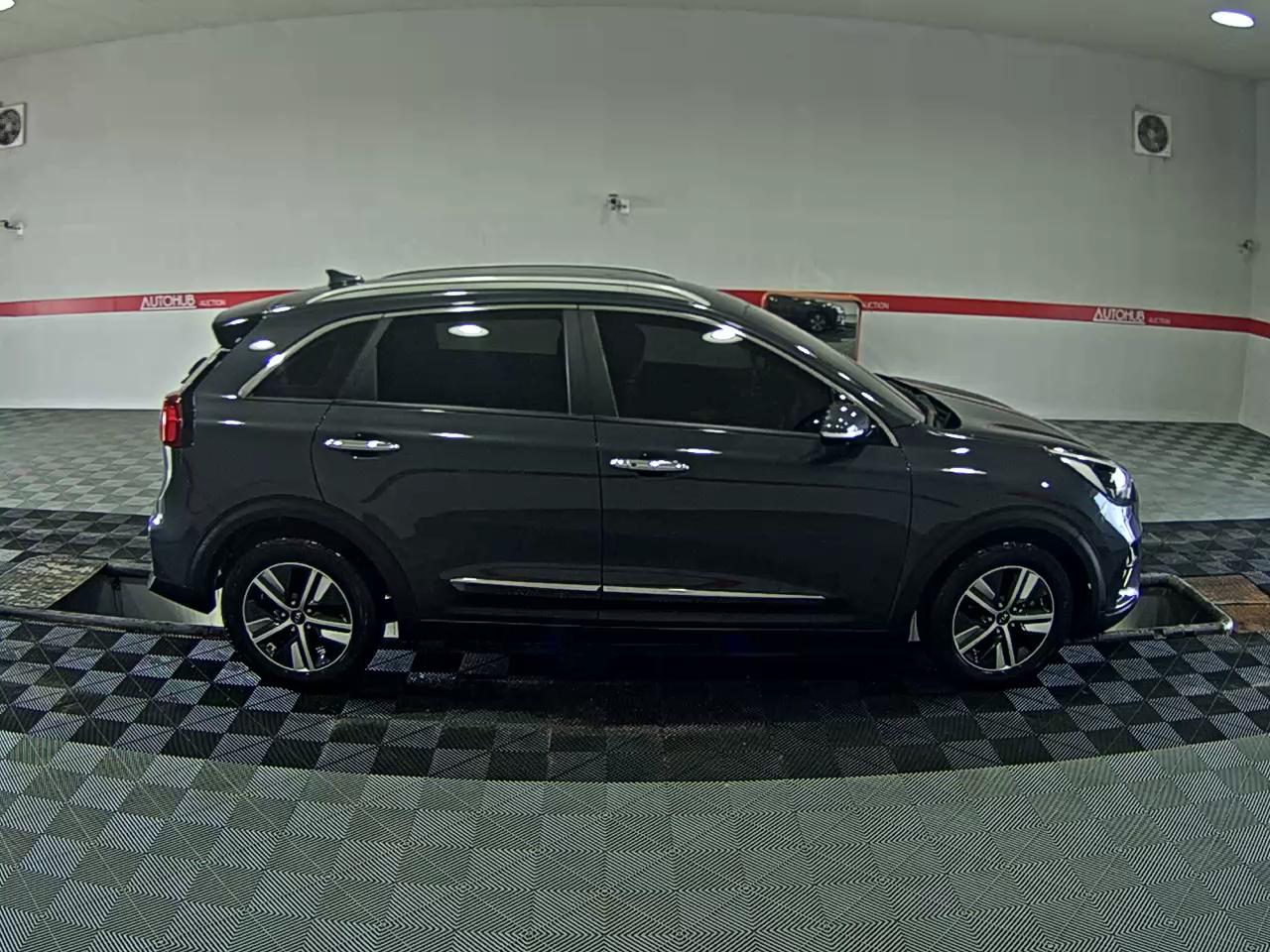 2021 - kia niro