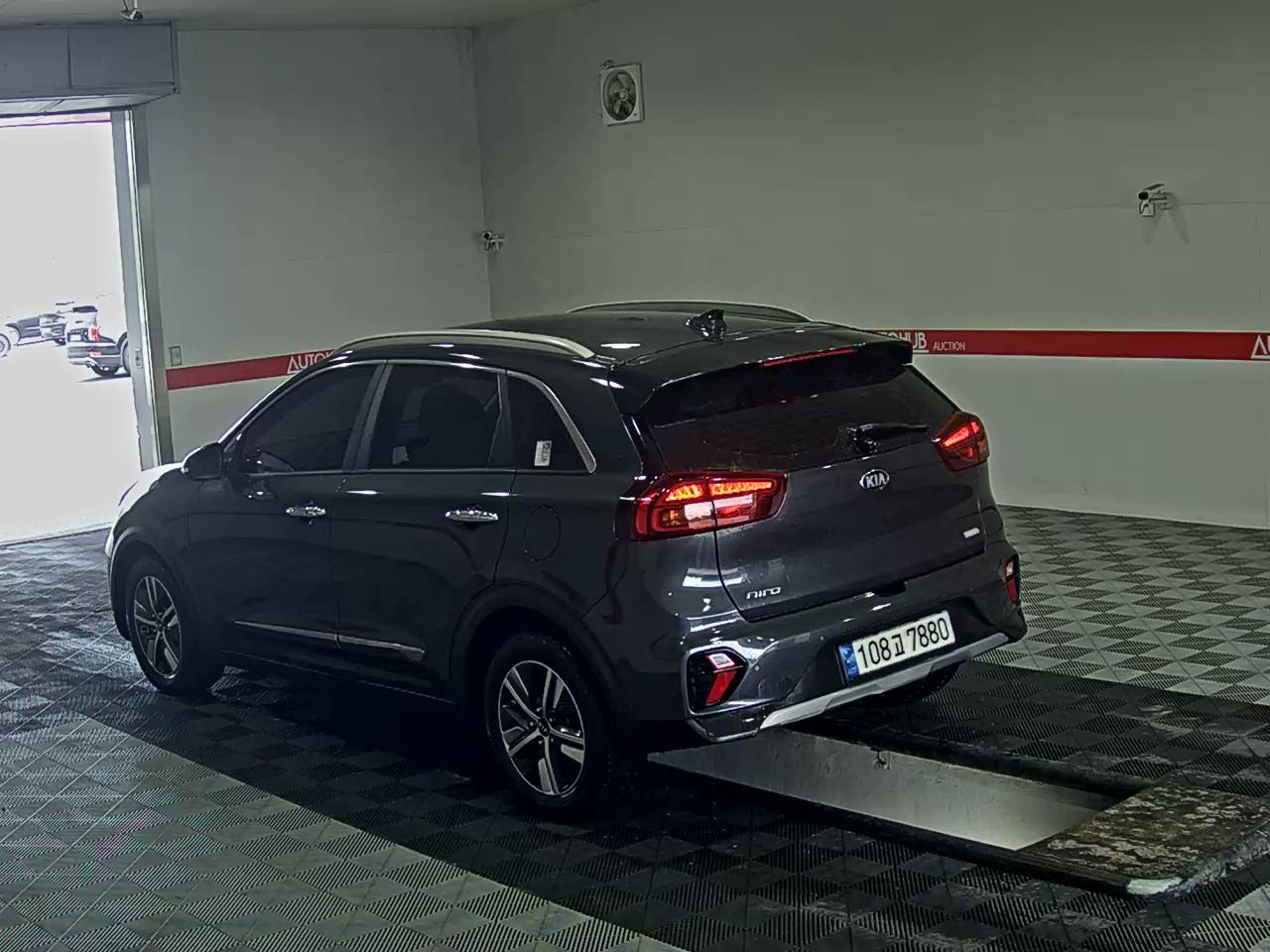 2021 - kia niro