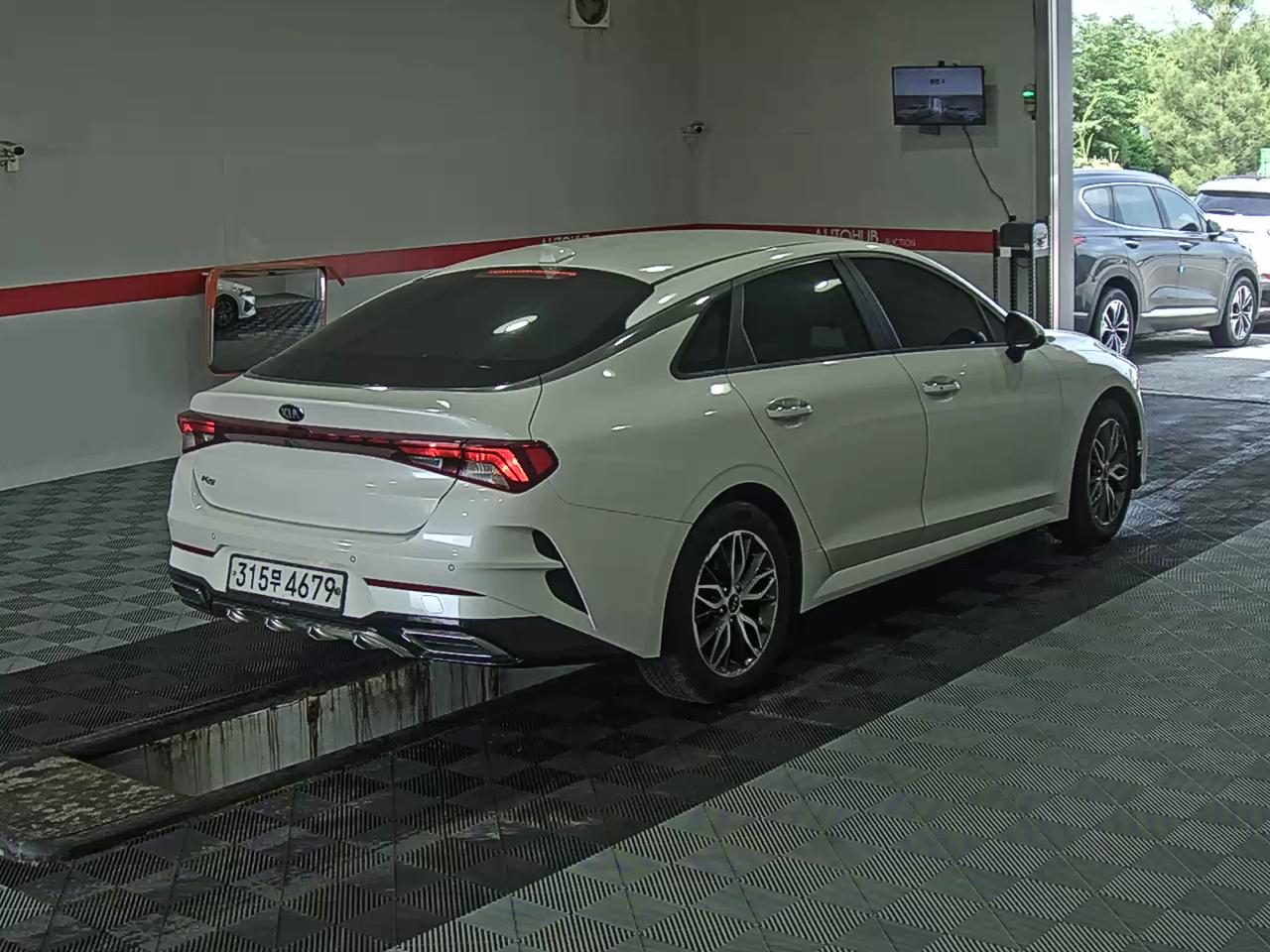 2020 - kia k5