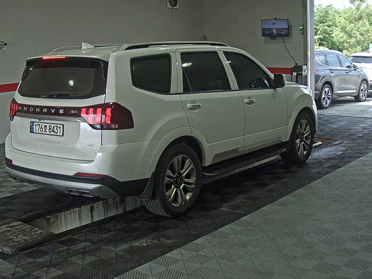 2023 - kia mohave