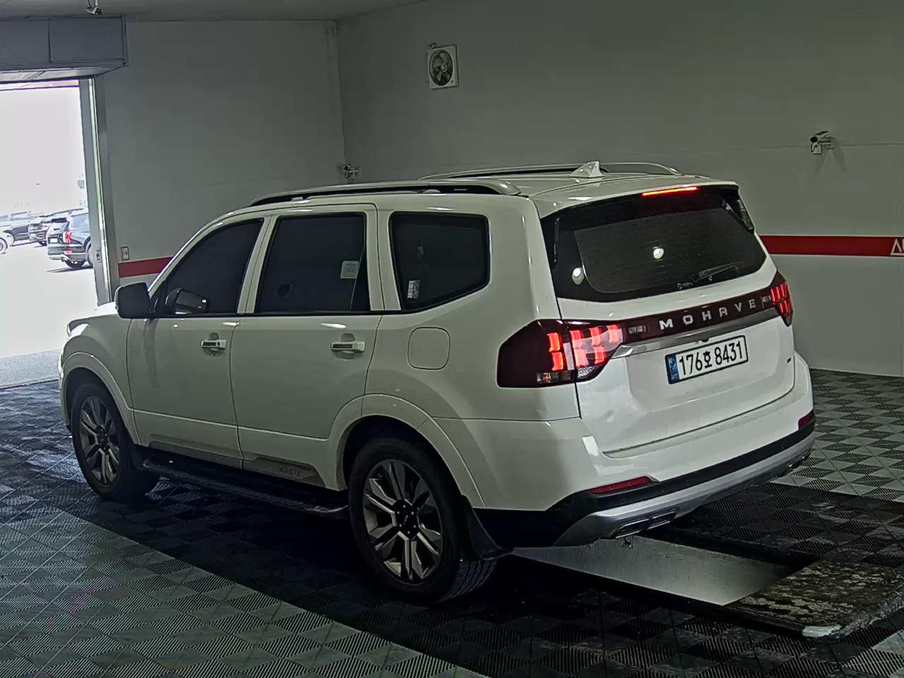 2023 - kia mohave