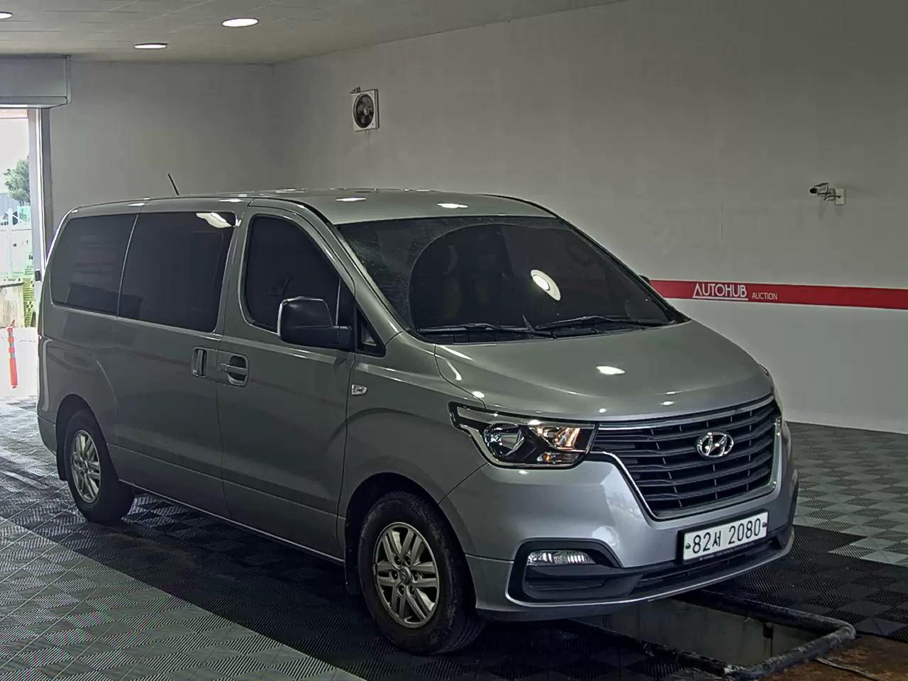 2019 - hyundai grand starex