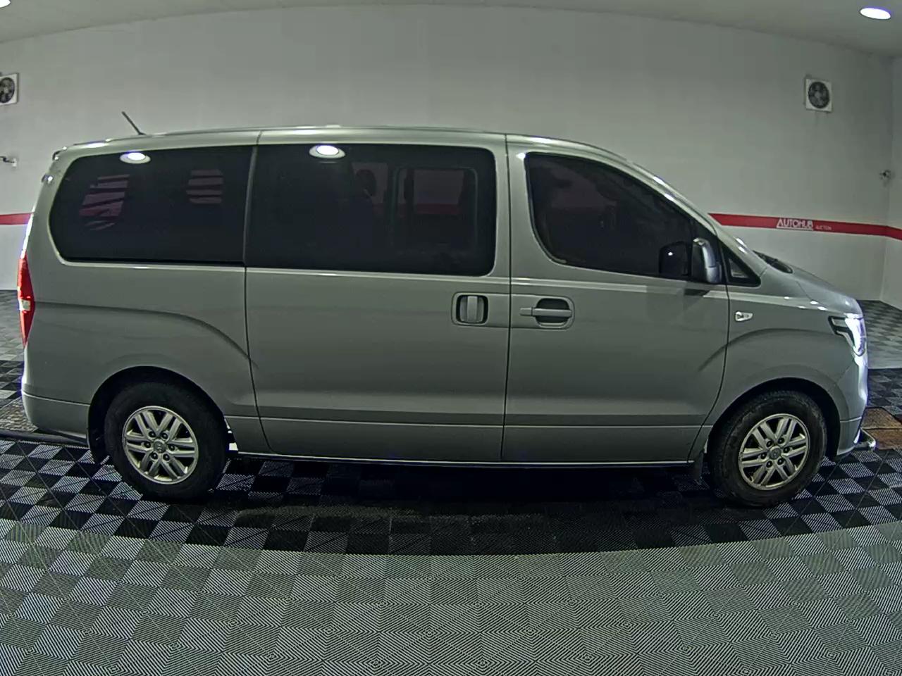 2019 - hyundai grand starex