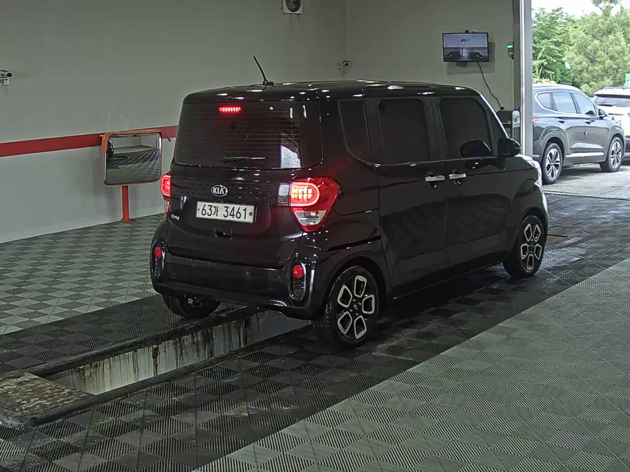 2018 - kia ray
