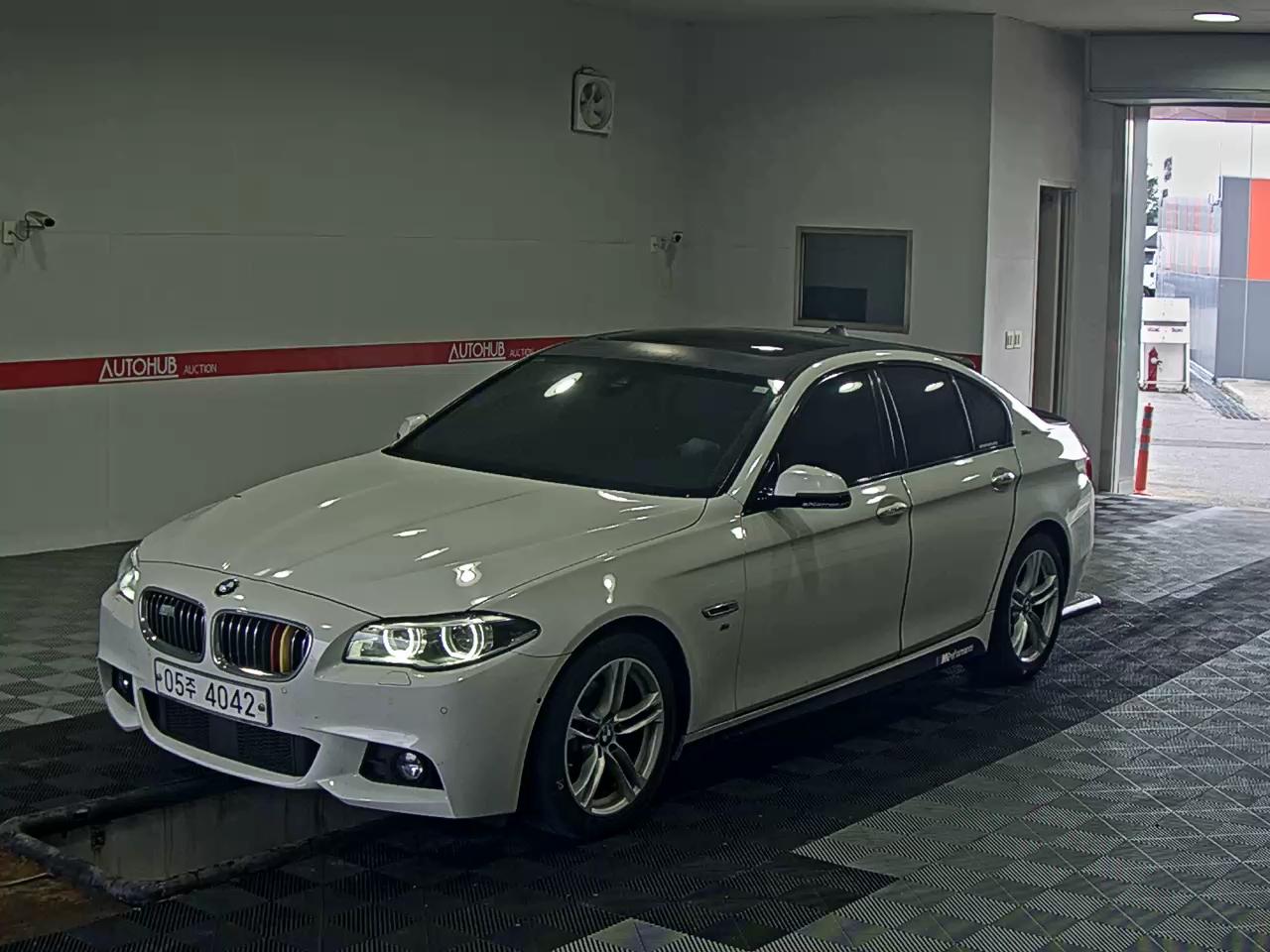 BMW 5 SERIES (6TH GEN) 520d xDrive M AERODYNAMIC PRO