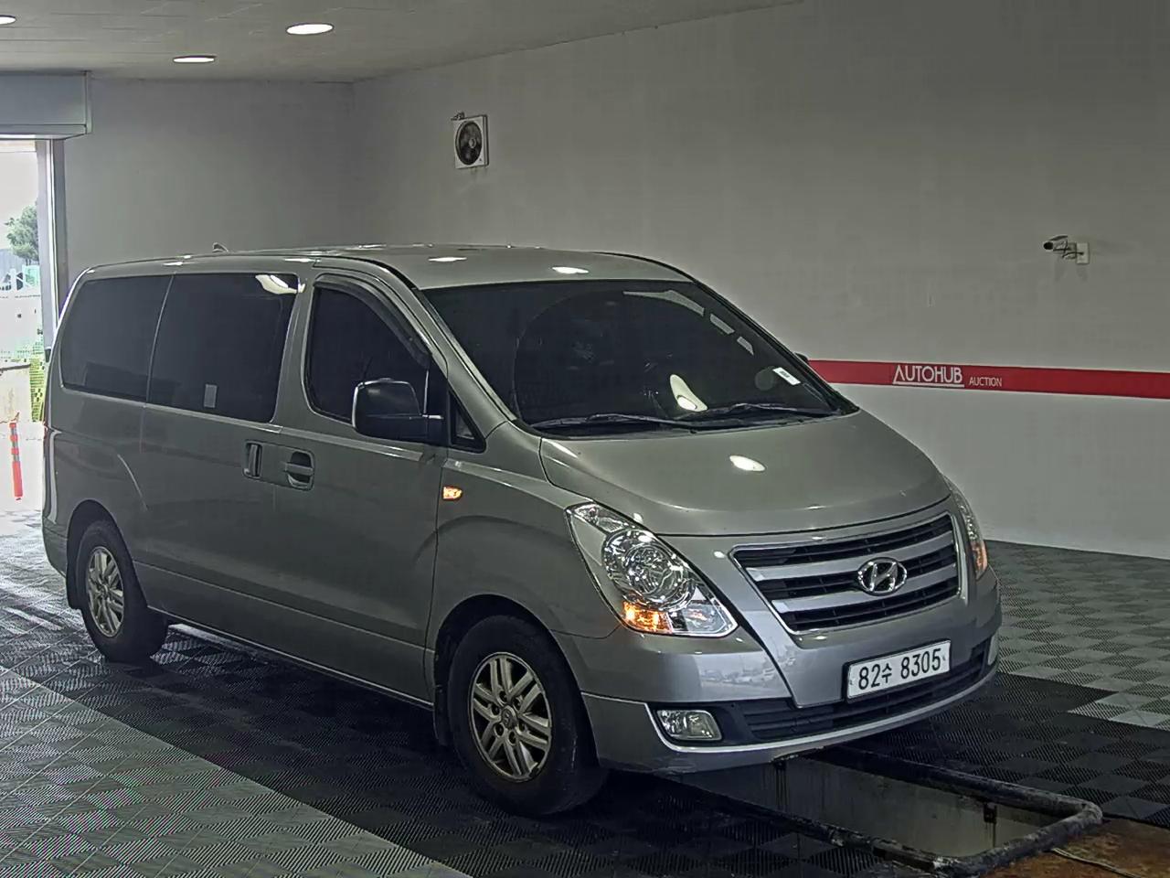 2017 - hyundai grand starex
