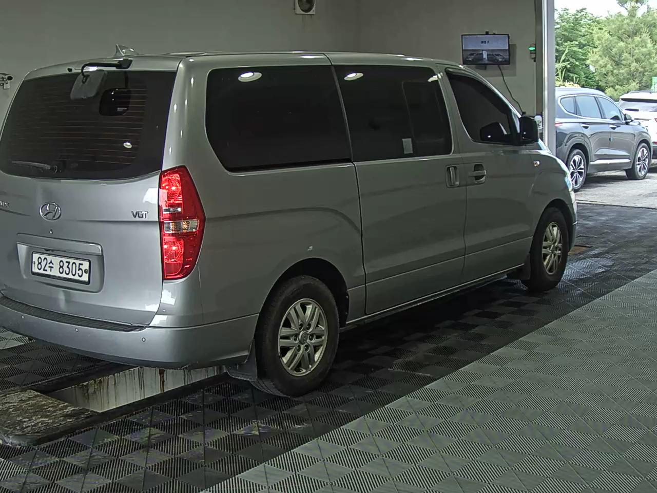 2017 - hyundai grand starex