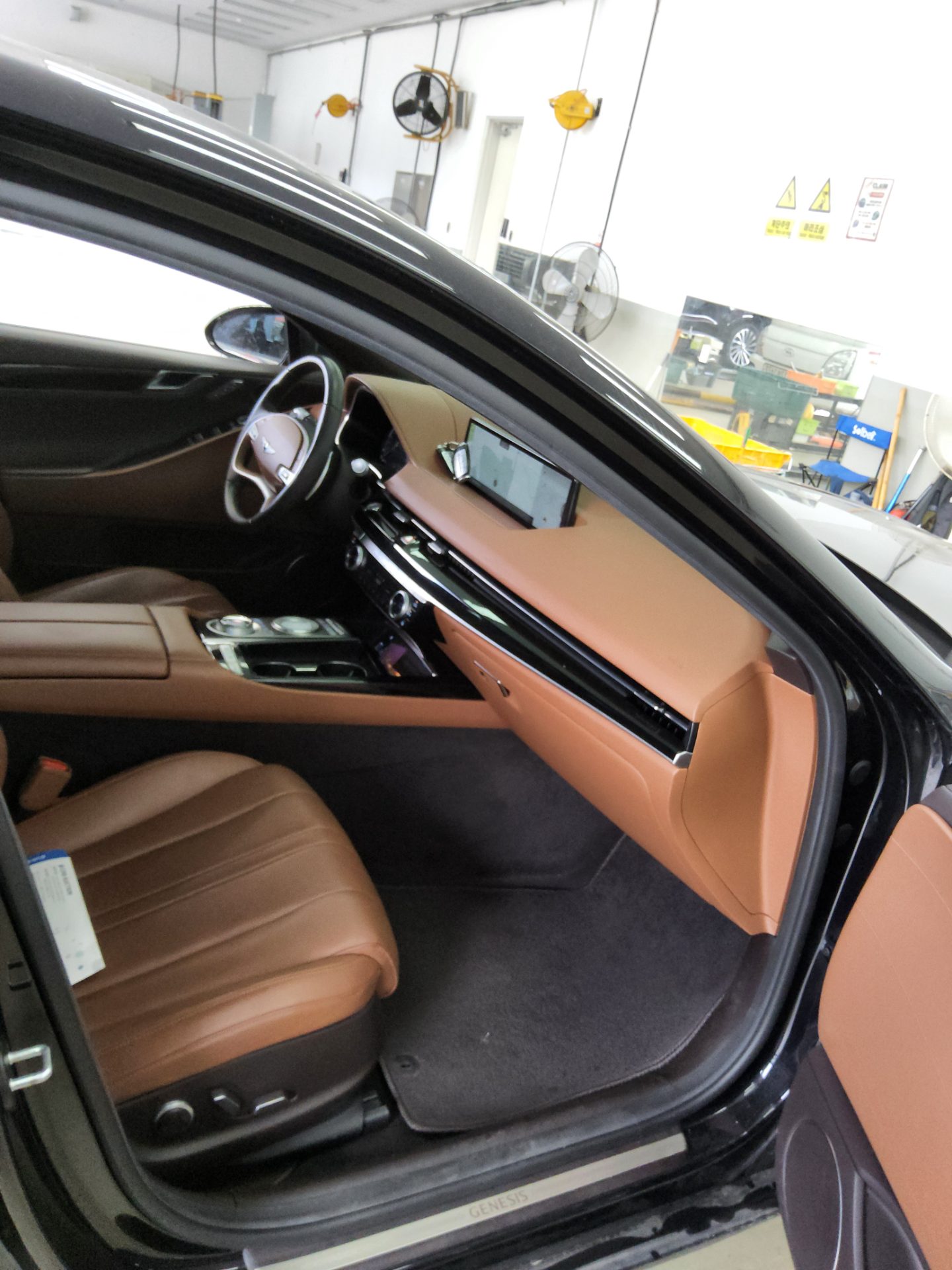 2021 - genesis g80