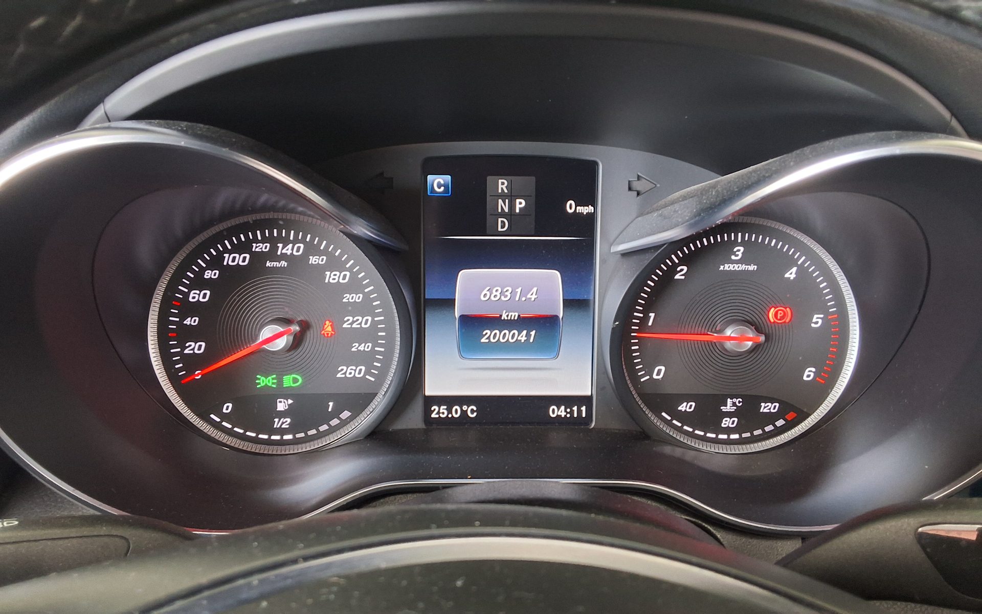 2018 - mercedes-benz glc 220d