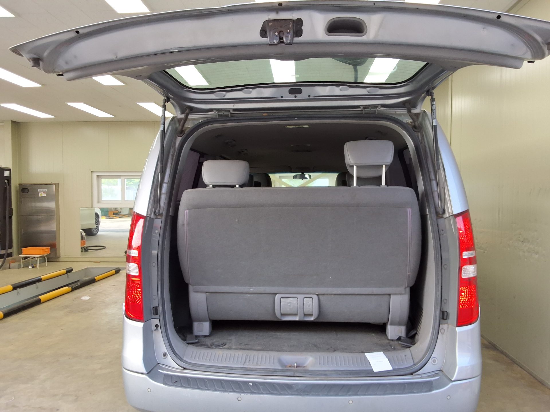 2015 - hyundai grand starex