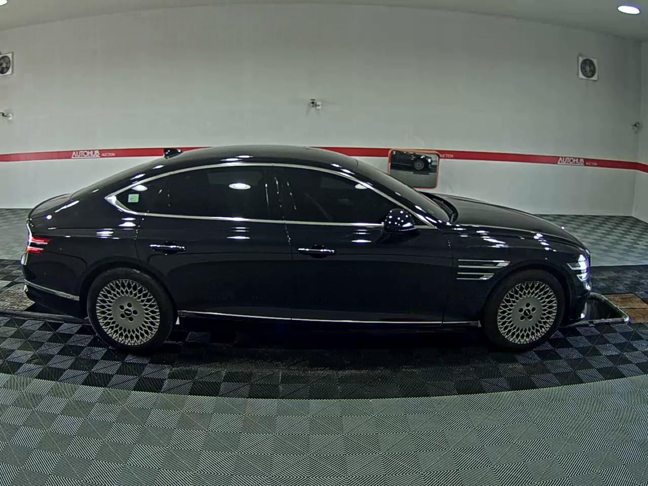 2021 - genesis g80