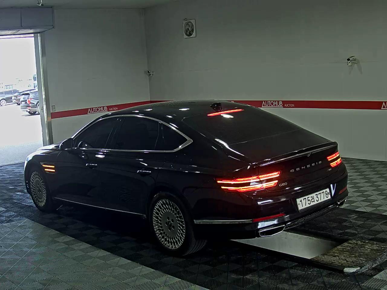2021 - genesis g80