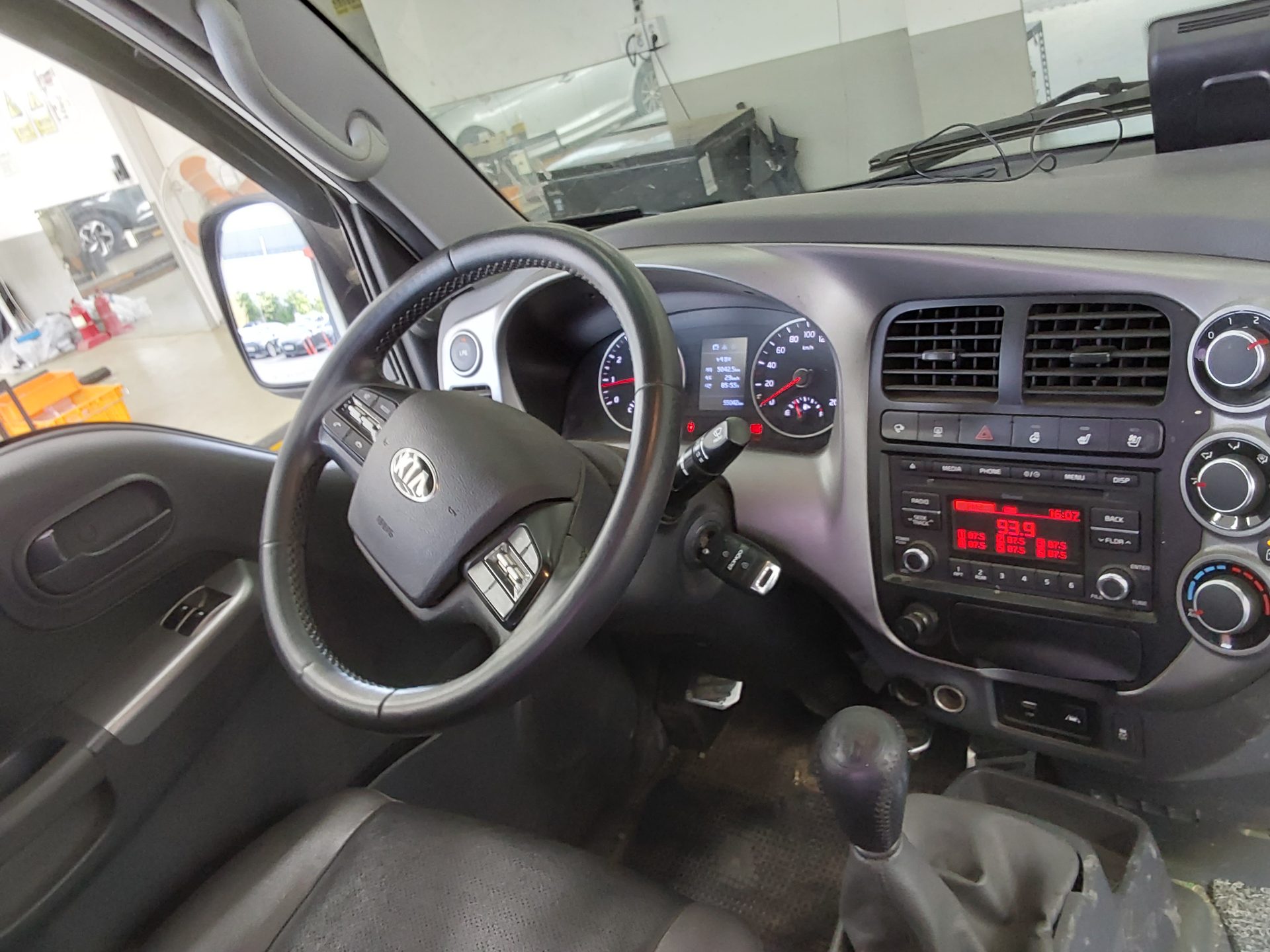 2022 - kia bongo