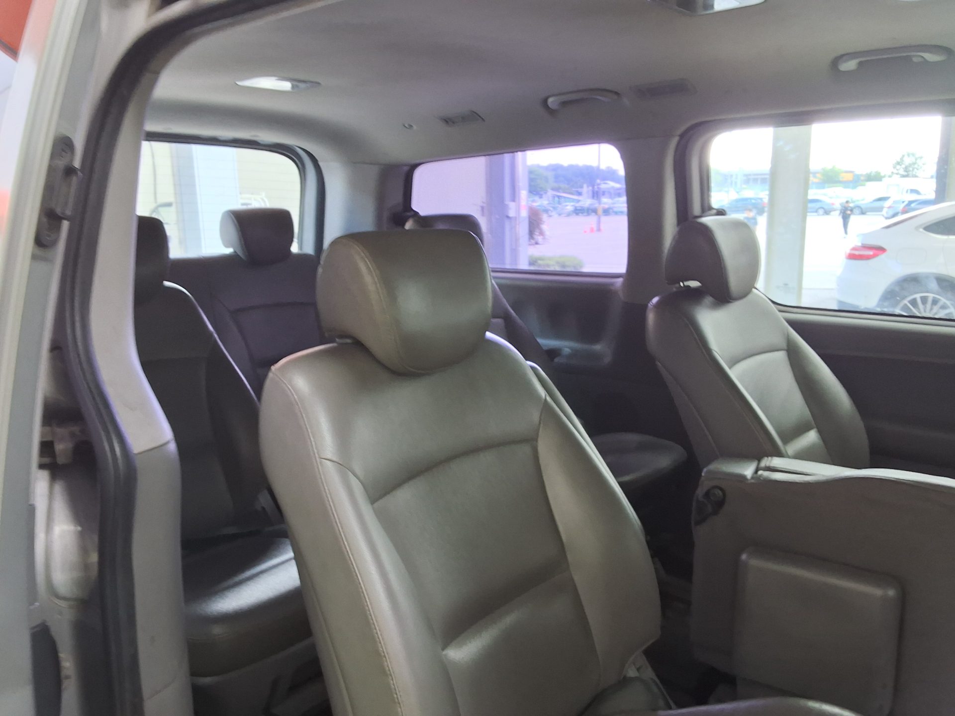 2015 - hyundai grand starex