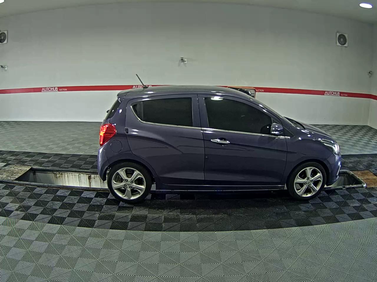 2016 - chevrolet spark