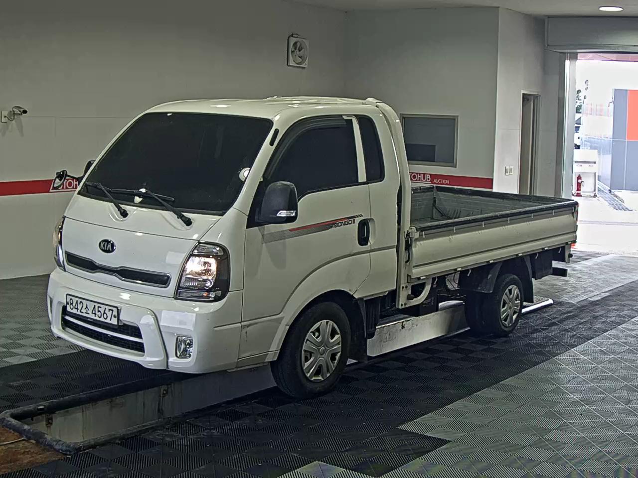 KIA BONGO III CARGO 1 TON KING CAB EXTRA WHEELBASE