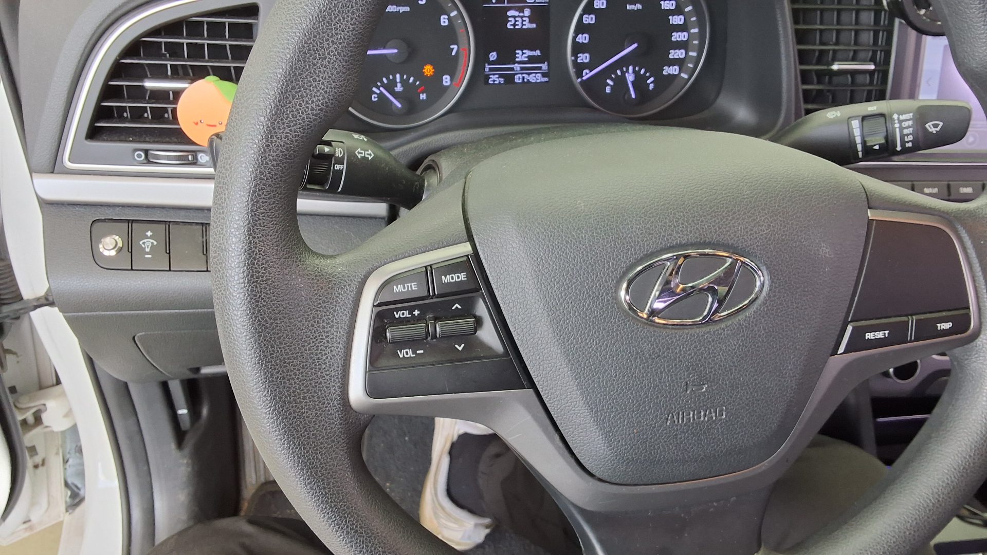 2016 - hyundai avante