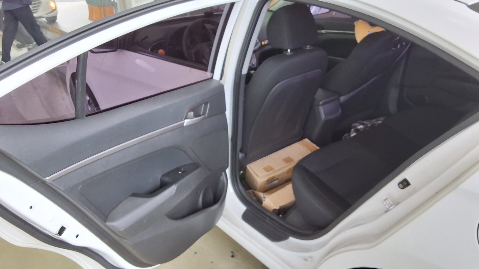 2016 - hyundai avante