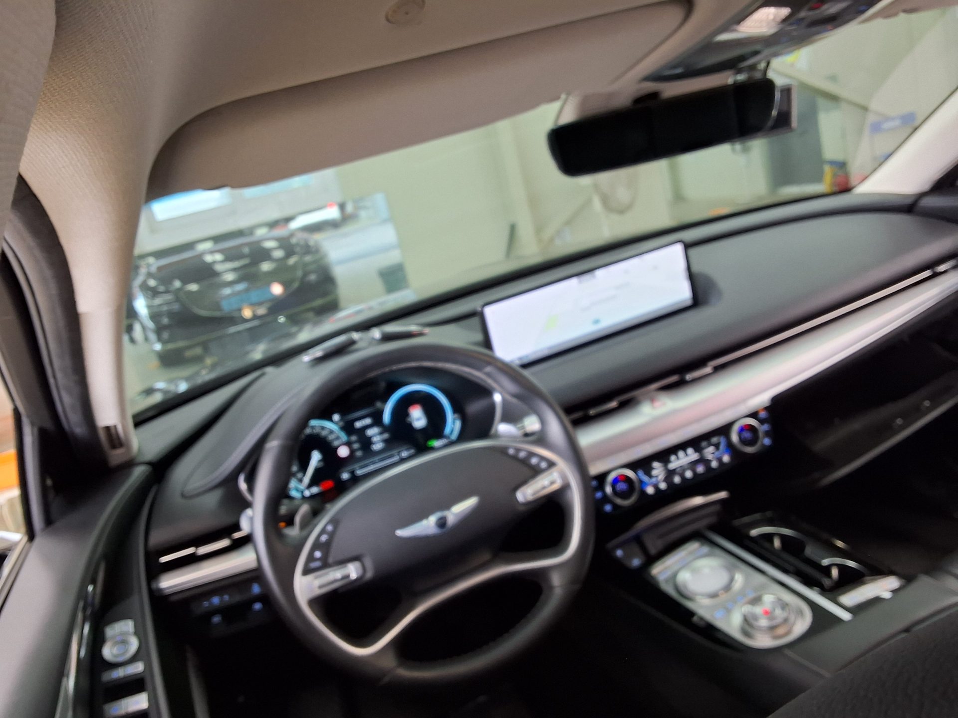 2022 - genesis eg80