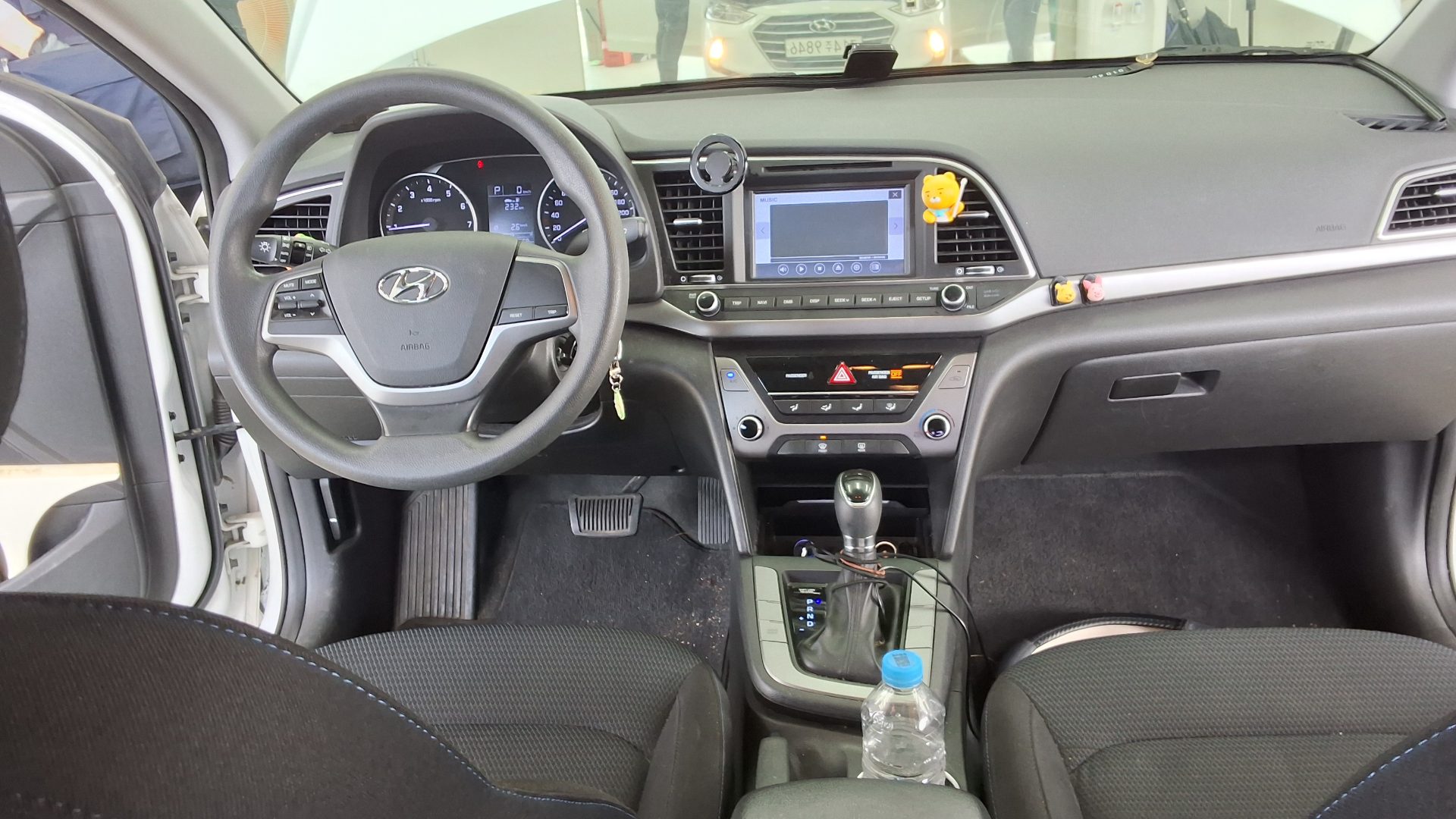 2016 - hyundai avante