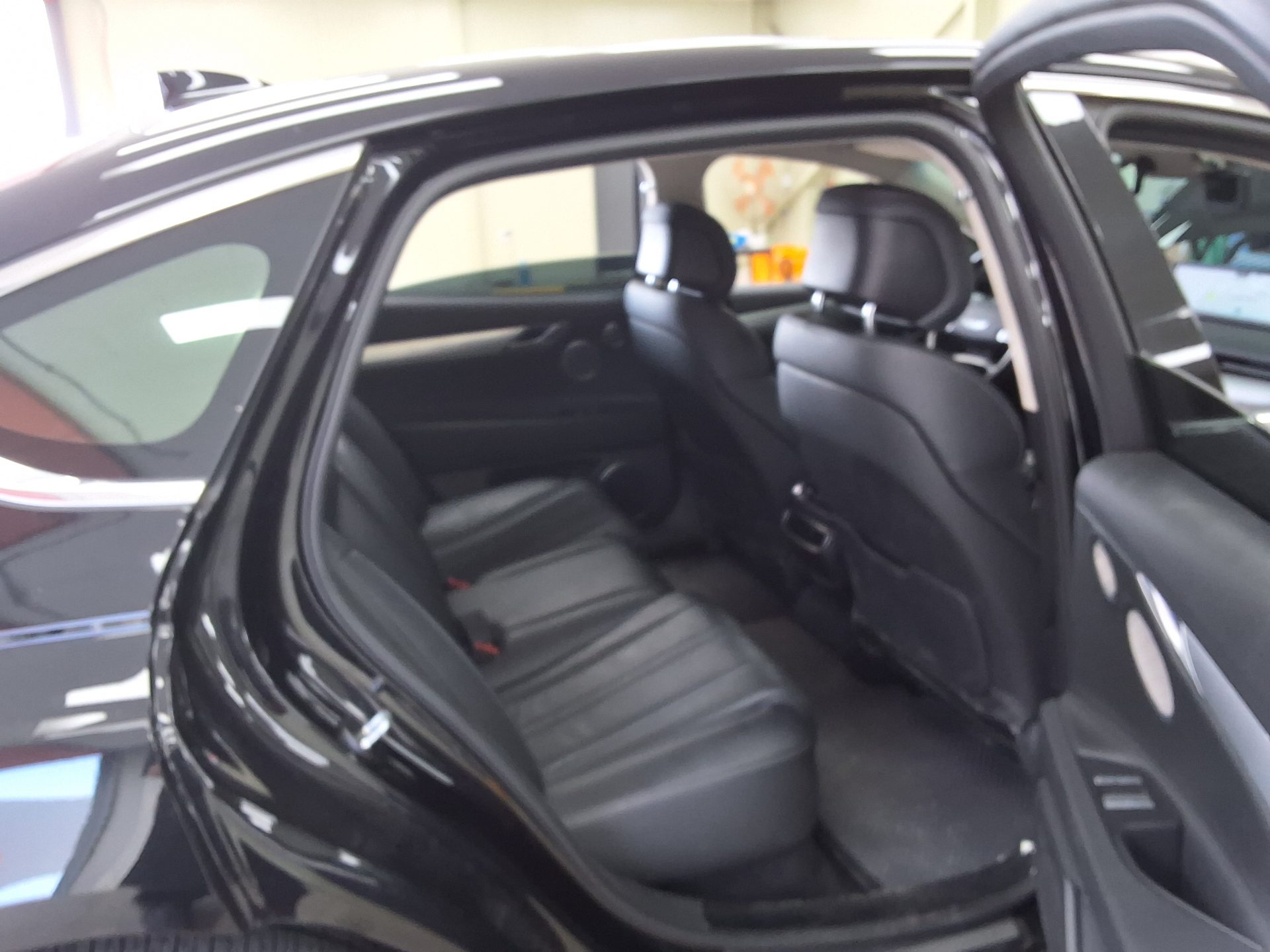 2022 - genesis eg80