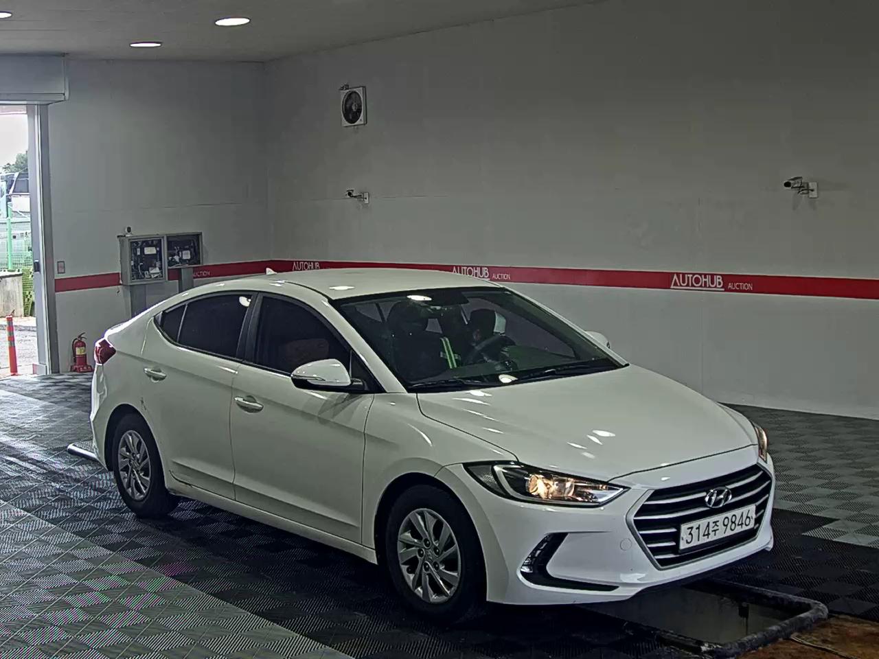 2016 - hyundai avante