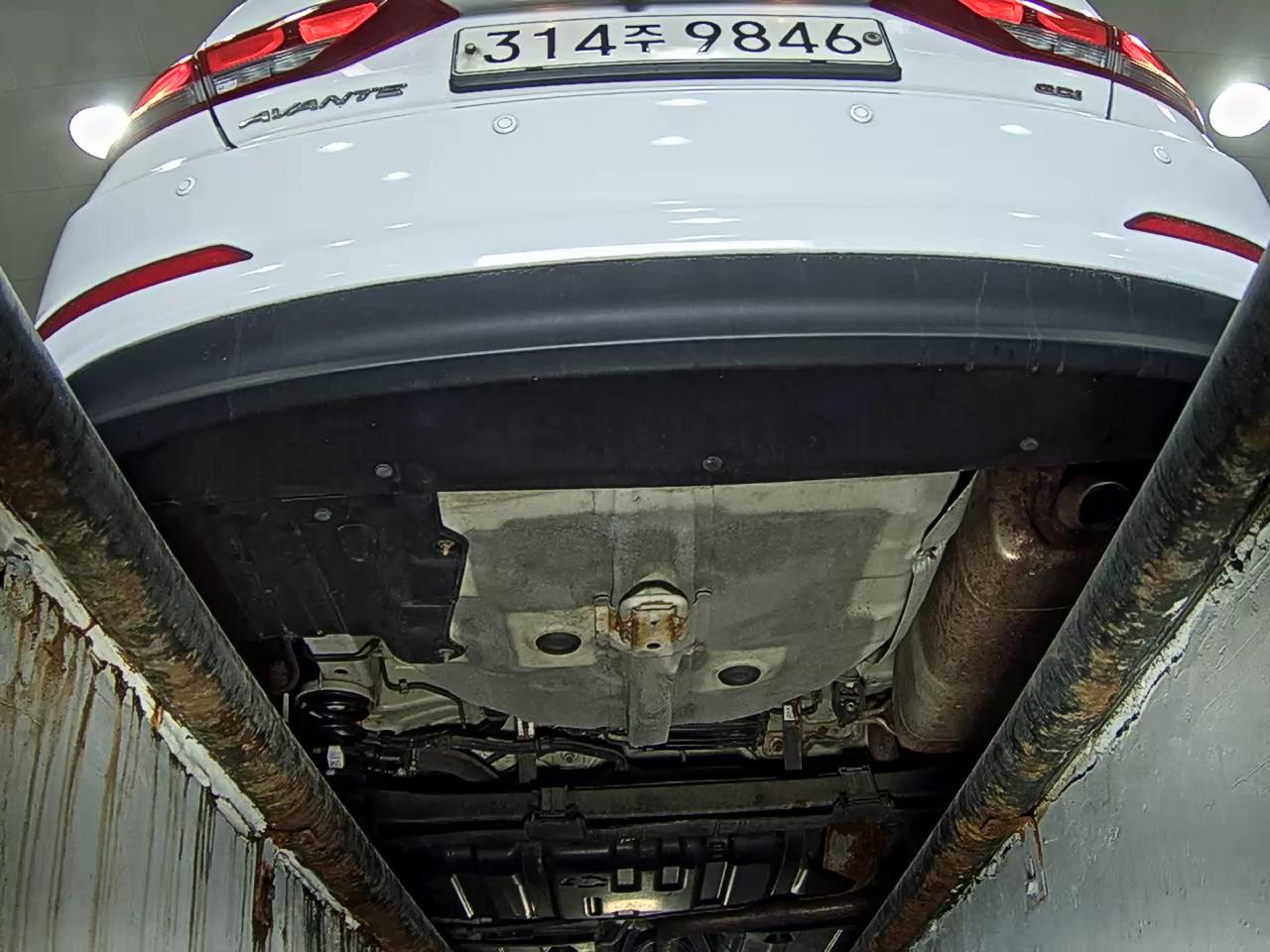 2016 - hyundai avante