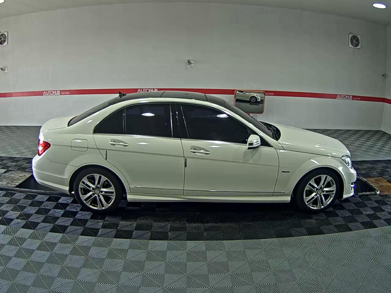 2012 - mercedes-benz c200