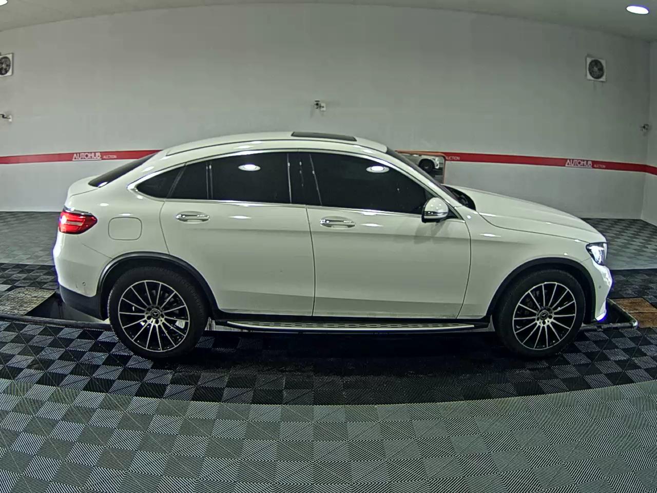 2018 - mercedes-benz glc 220d