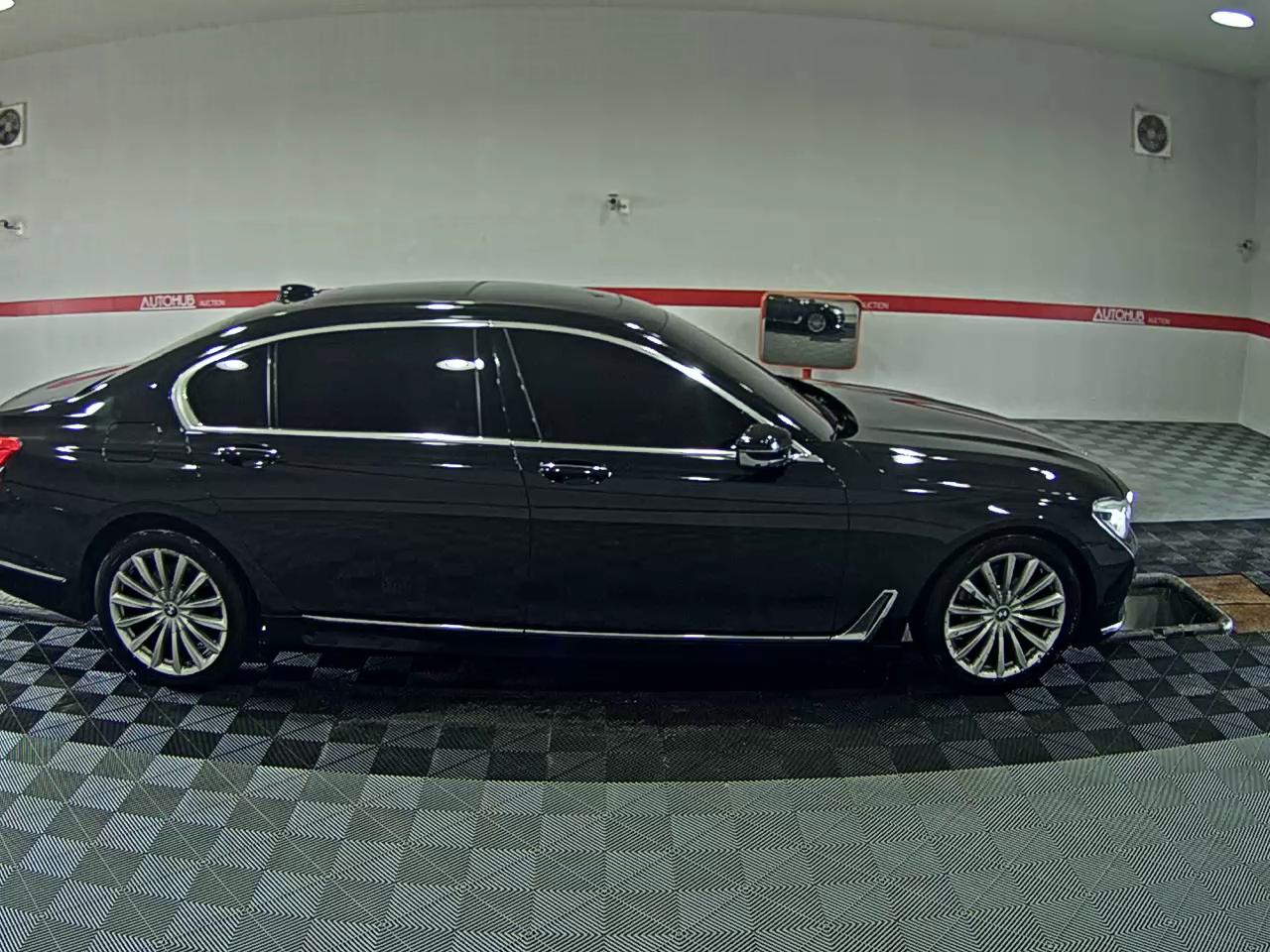 2016 - bmw m7