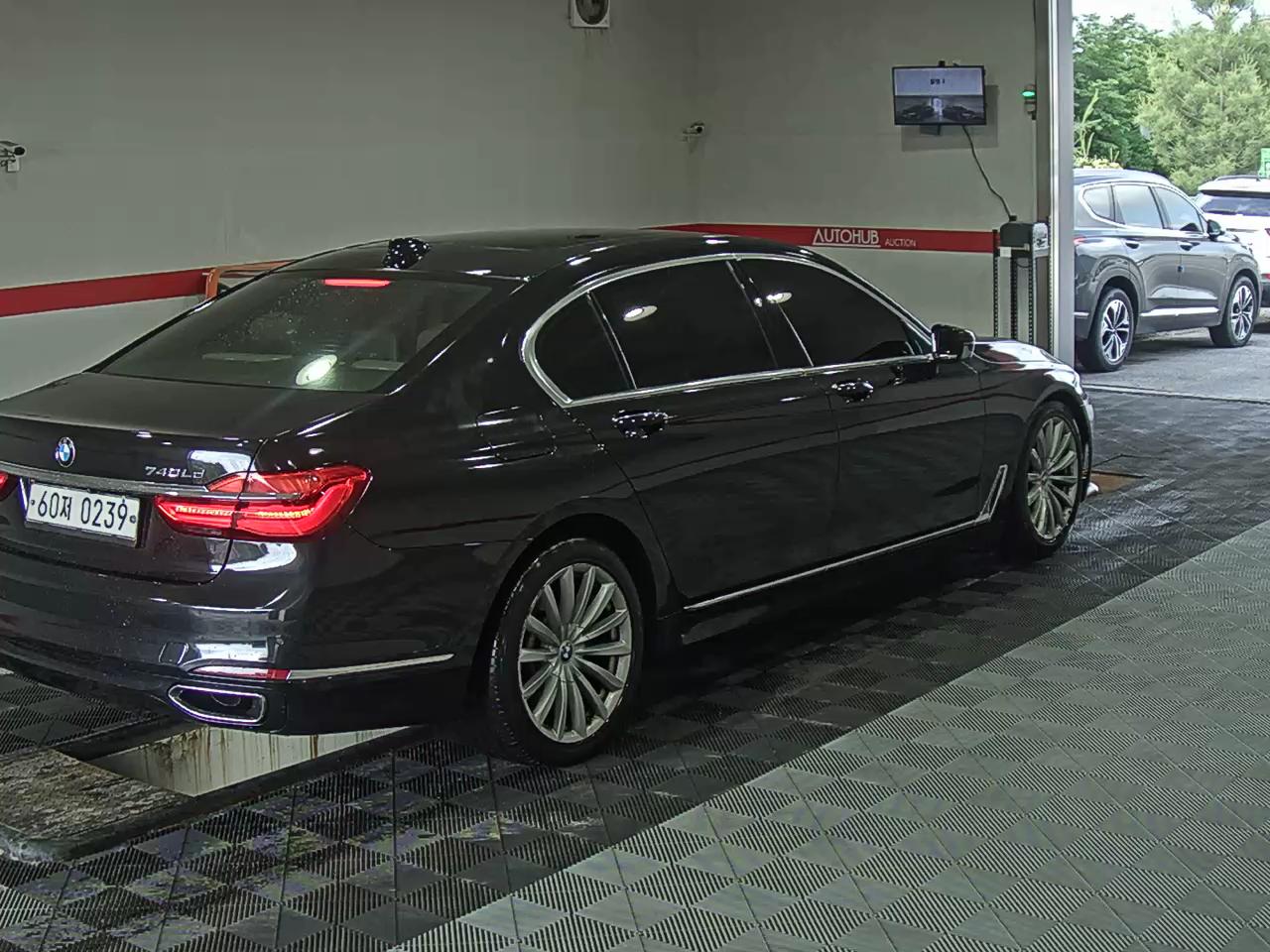 2016 - bmw m7