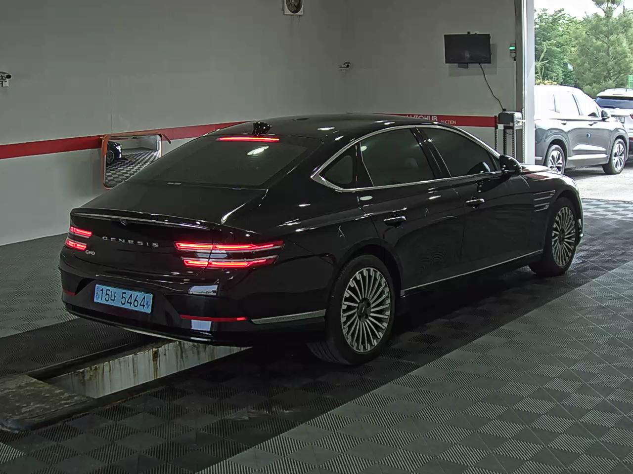 2022 - genesis eg80
