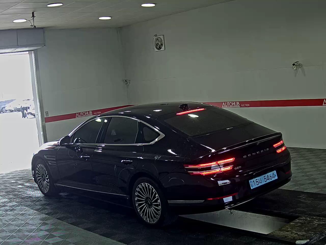 2022 - genesis eg80