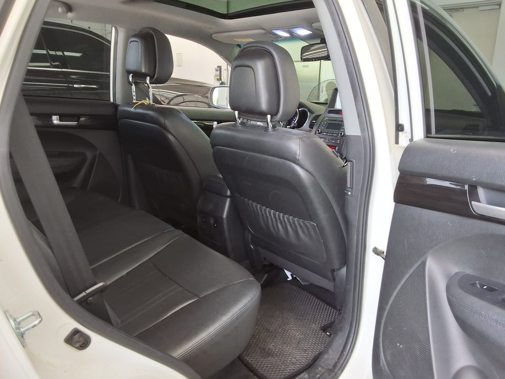 2011 - kia sorento