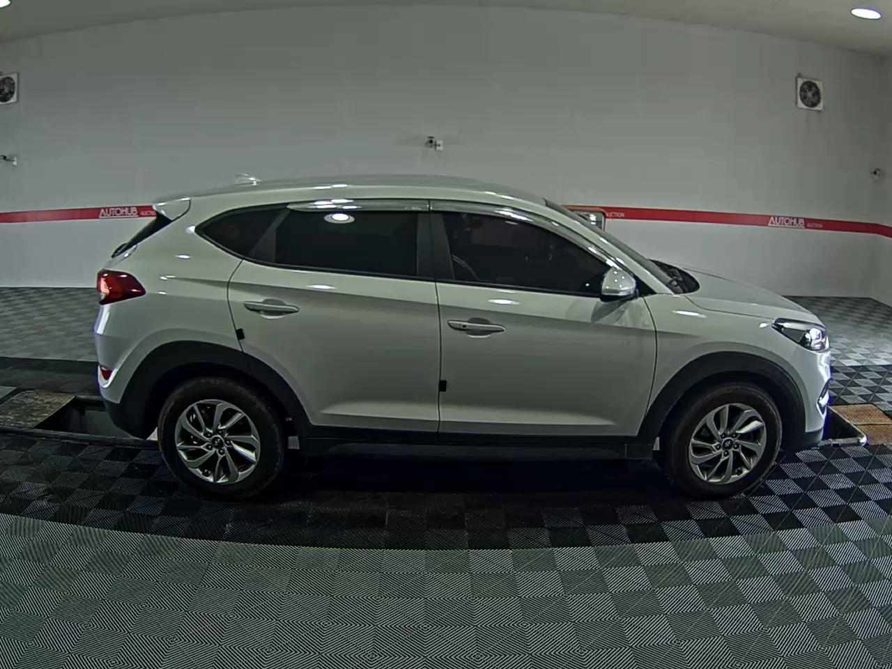 2017 - hyundai tucson