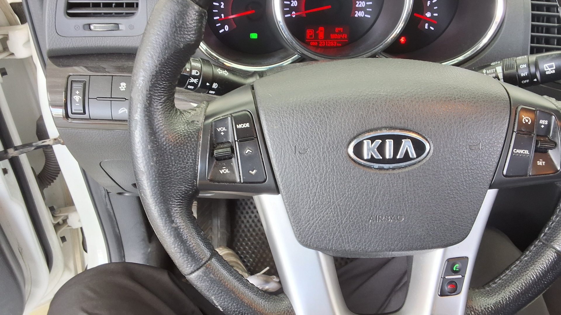 2011 - kia sorento