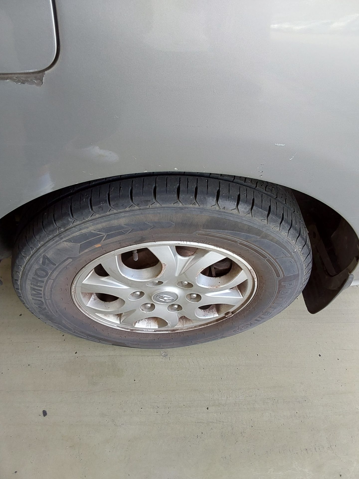 2011 - hyundai grand starex