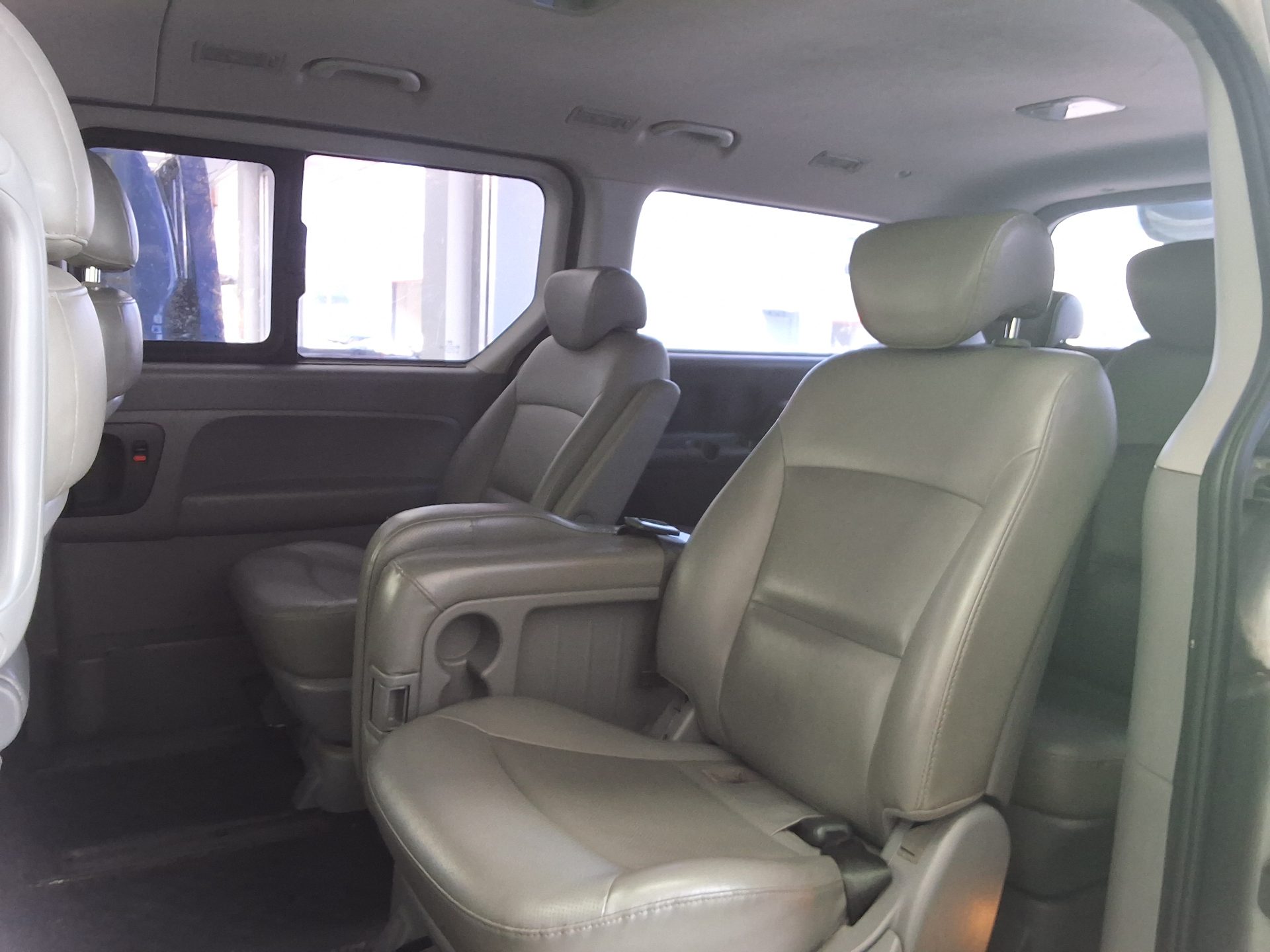 2014 - hyundai grand starex