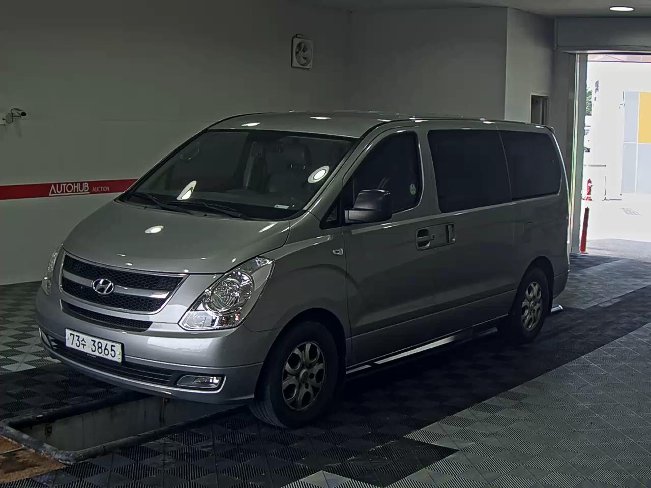 HYUNDAI GRAND STAREX CVX
