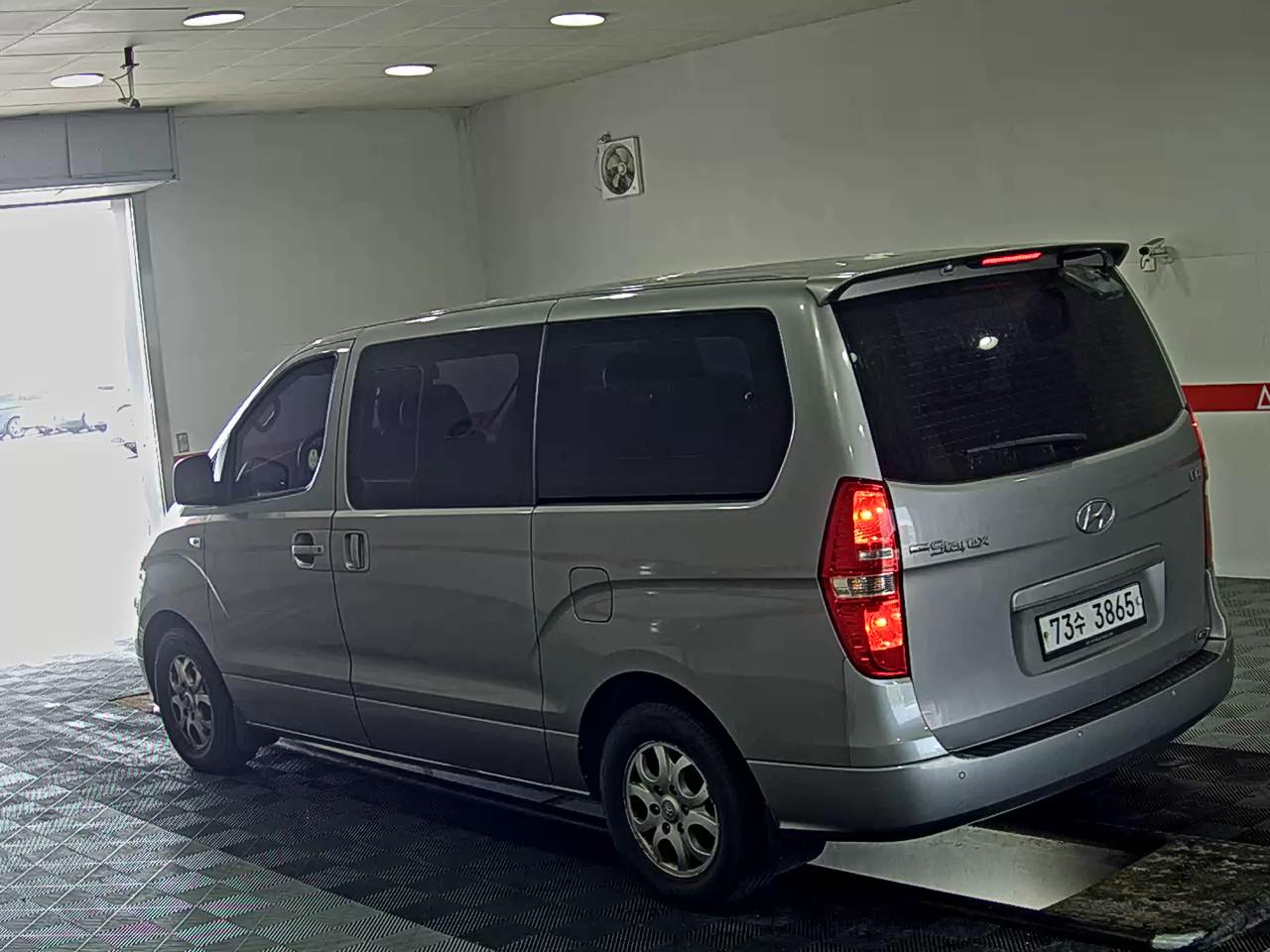 2014 - hyundai grand starex