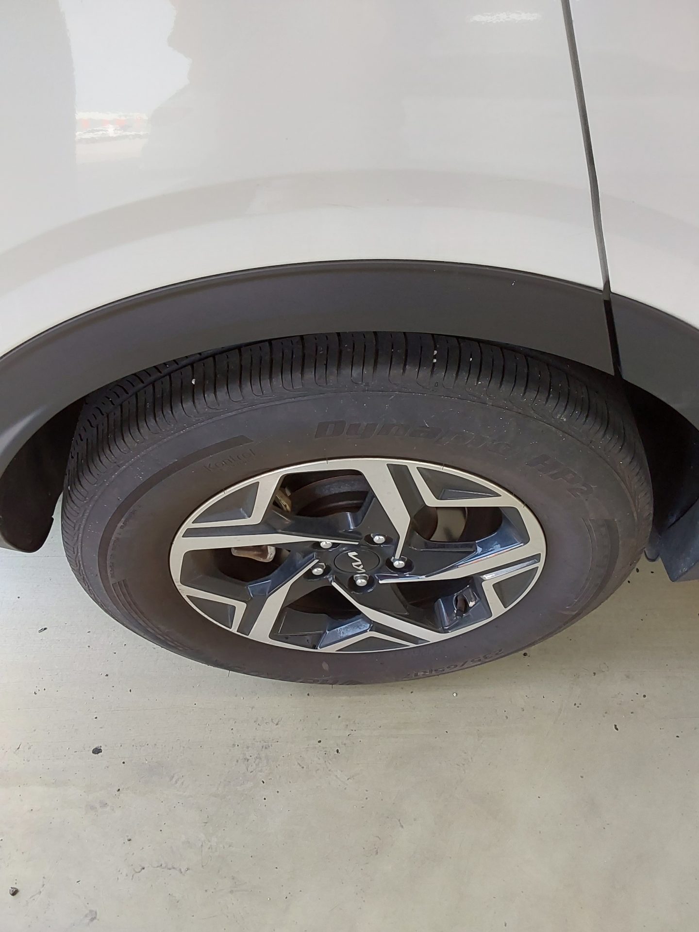2023 - kia sportage
