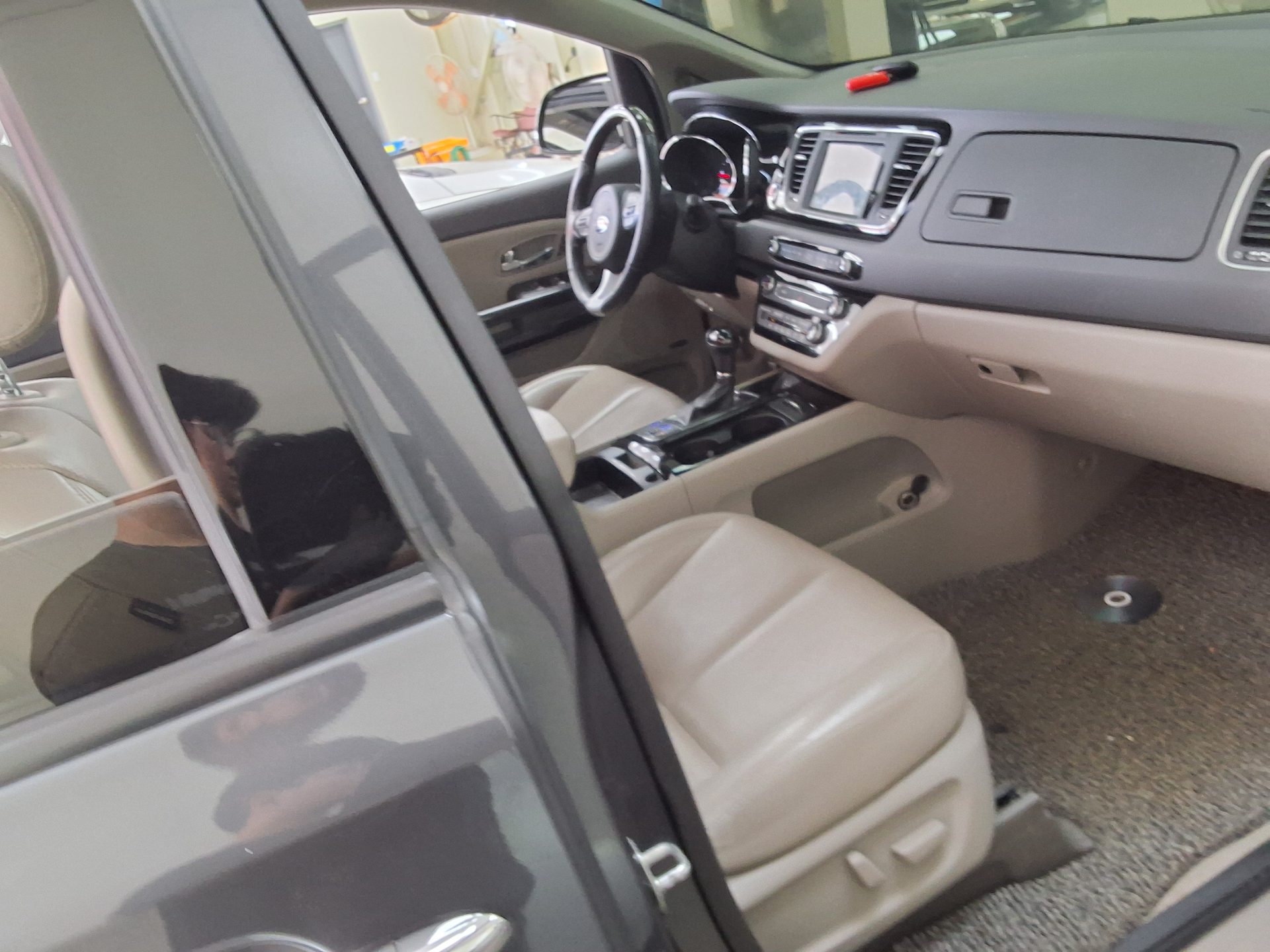 2016 - kia carnival